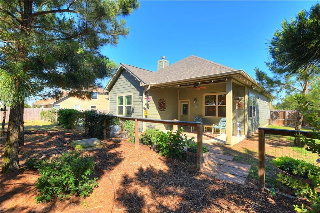 253 River Forest DR, Bastrop, TX 78602