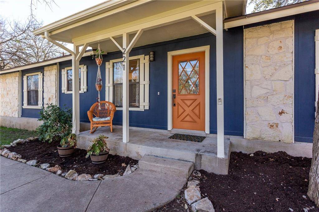 221 Ranger DR, Buda, TX 78610