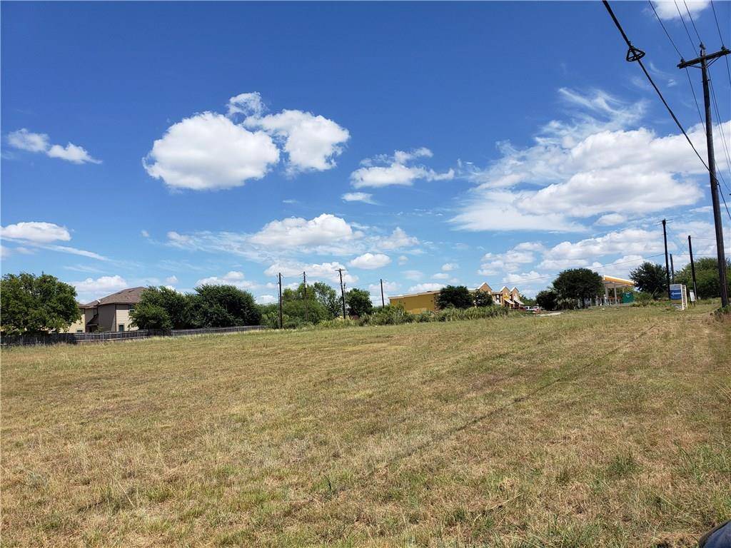 101 Creekside Trail, Kyle, TX 48640