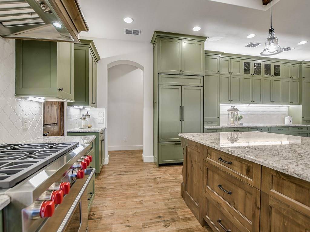 24410 Pedernales Canyon TRL, Spicewood, TX 78669