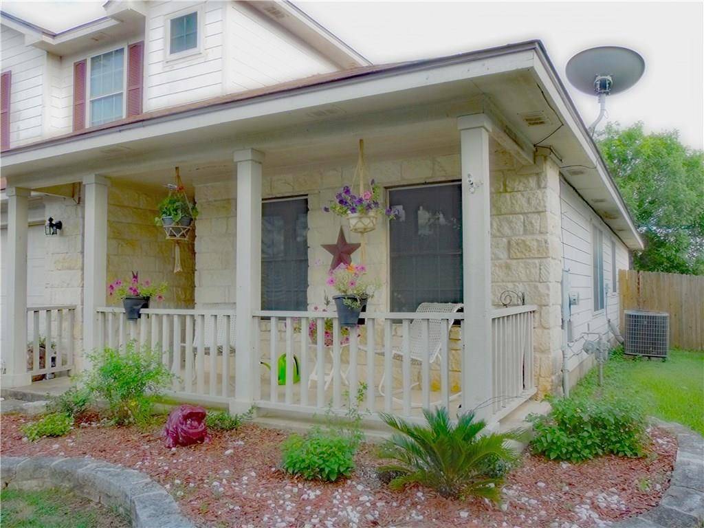 502 Country Estates DR, Hutto, TX 78634