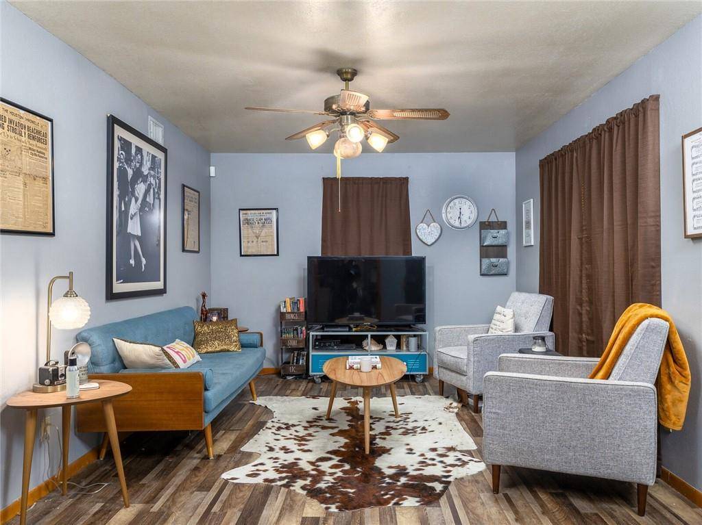 1905 Alcoa Ave, Rockdale, TX 76567