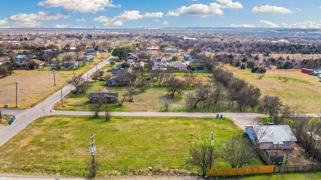 301,303,305,307 Lane Ave, Manor, TX 78653