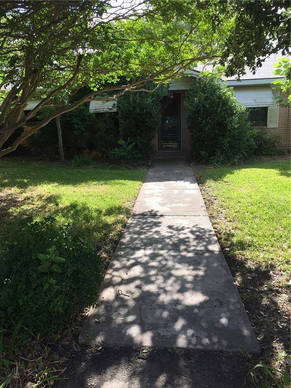 504 Debus DR, Taylor, TX 76574