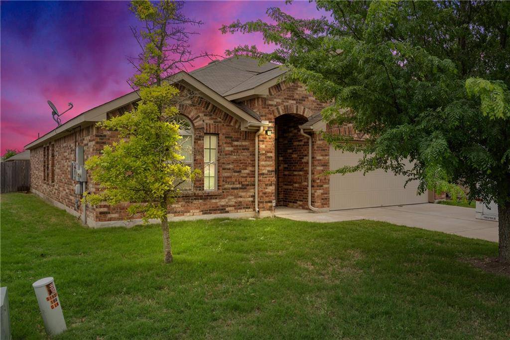 104 Colthorpe LN, Hutto, TX 78634