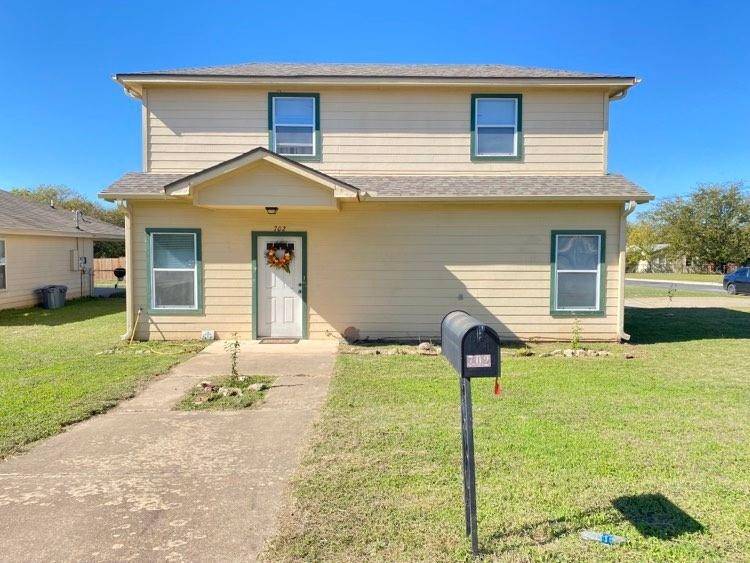 702 Brown ST, Lampasas, TX 76550