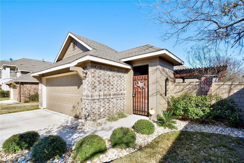 502 Stonewood LN, Buda, TX 78610