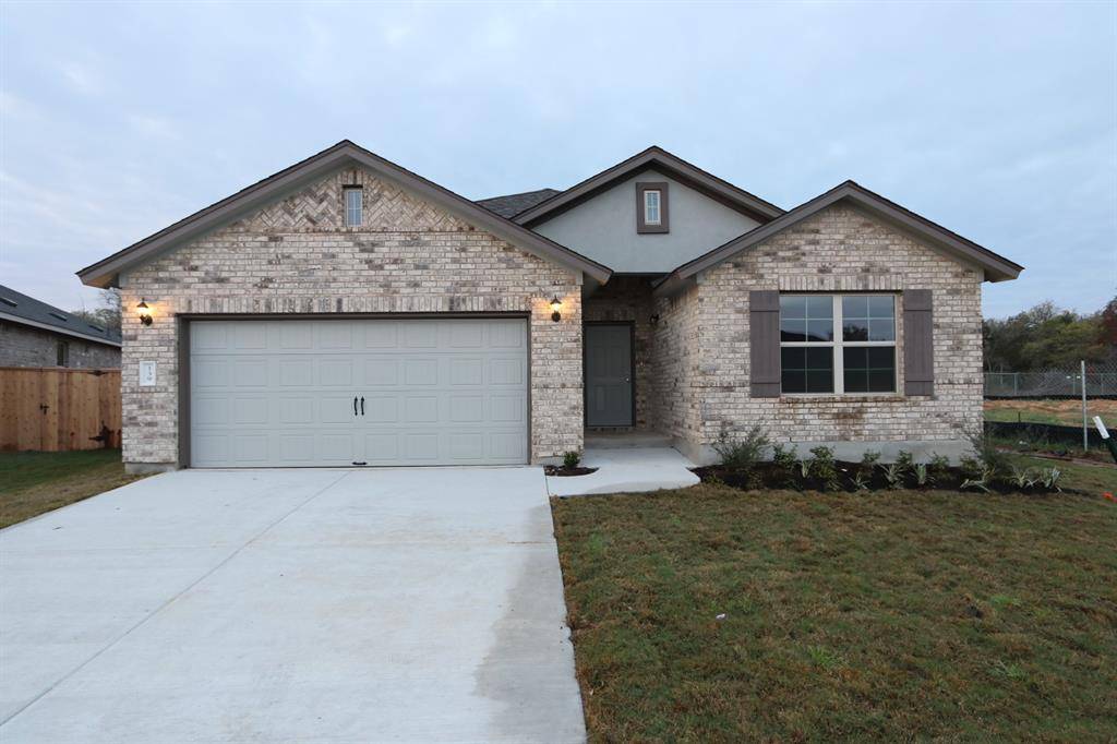 139 Shagbark DR, Bastrop, TX 78602