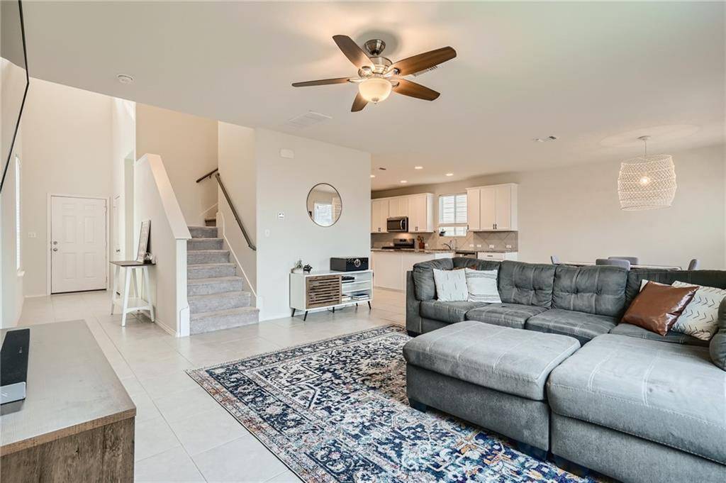 207 Yellowbark ST, Buda, TX 78610