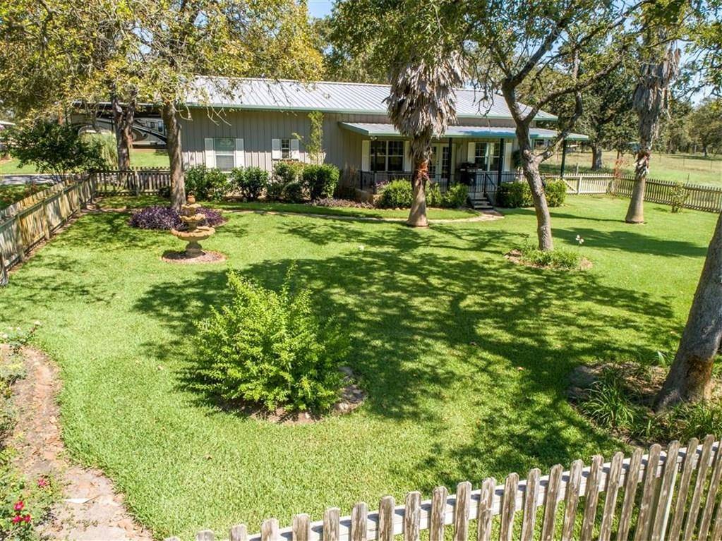 6068 Farm to Market 775, La Vernia, TX 78121