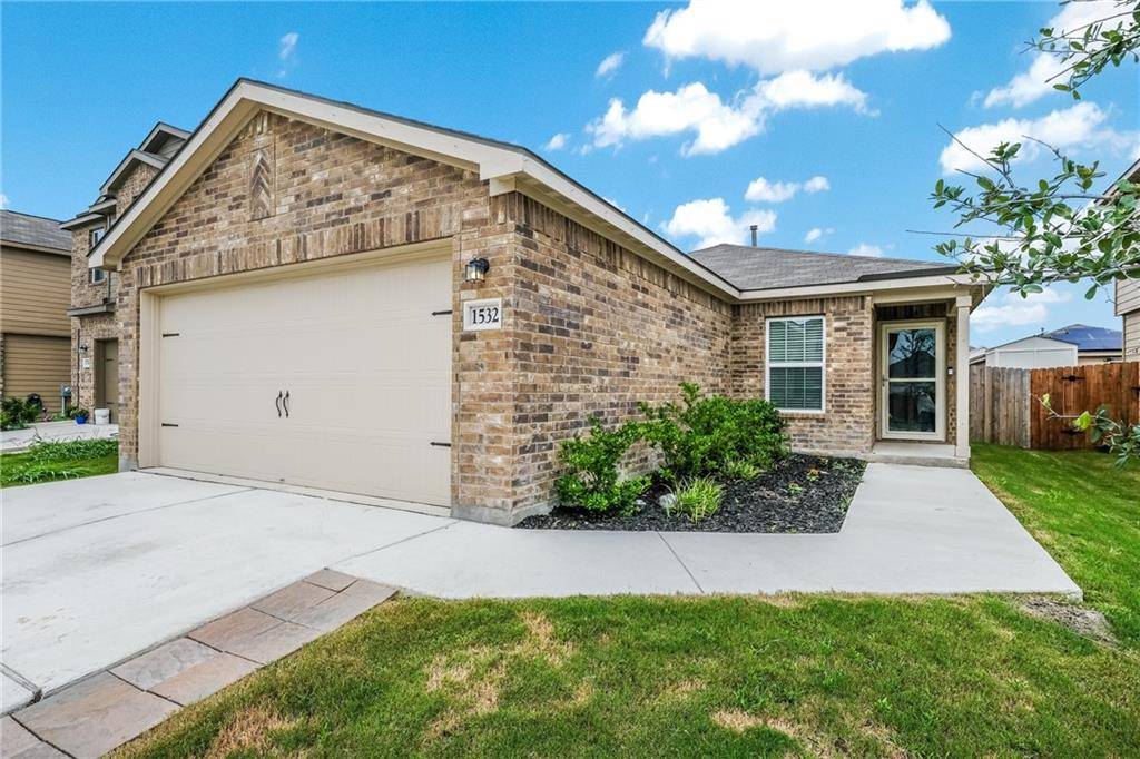 1532 Amy DR, Kyle, TX 78640