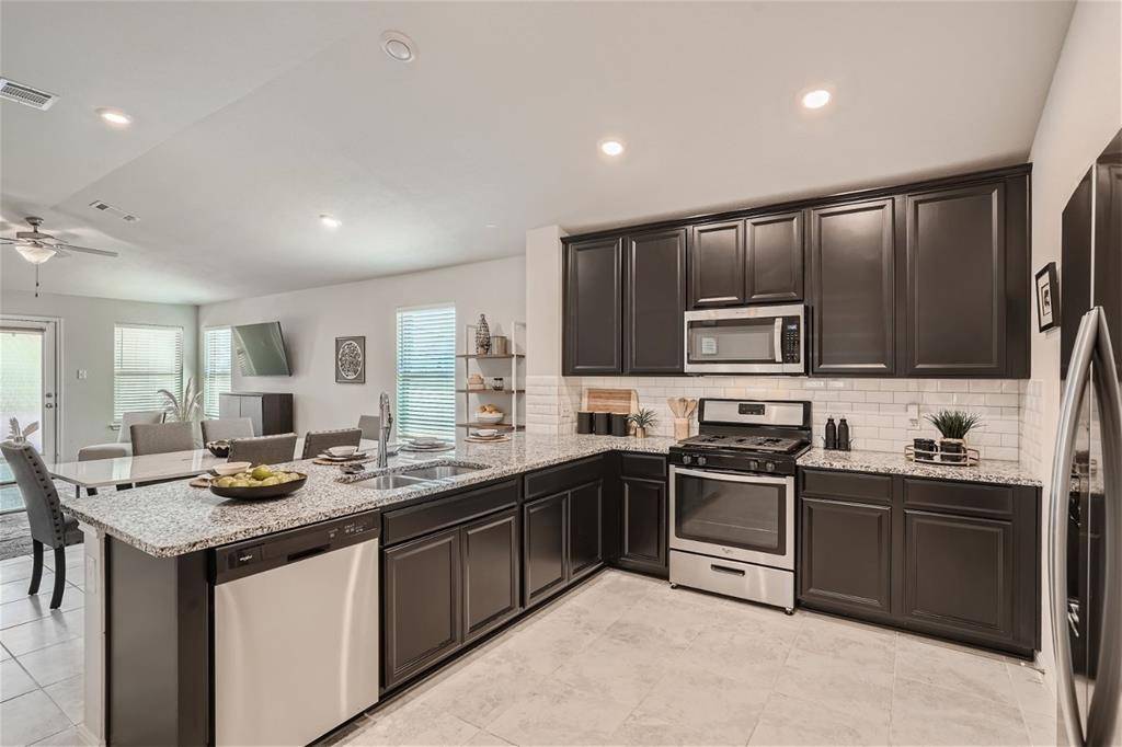 12406 Silverstream LN, Manor, TX 78653