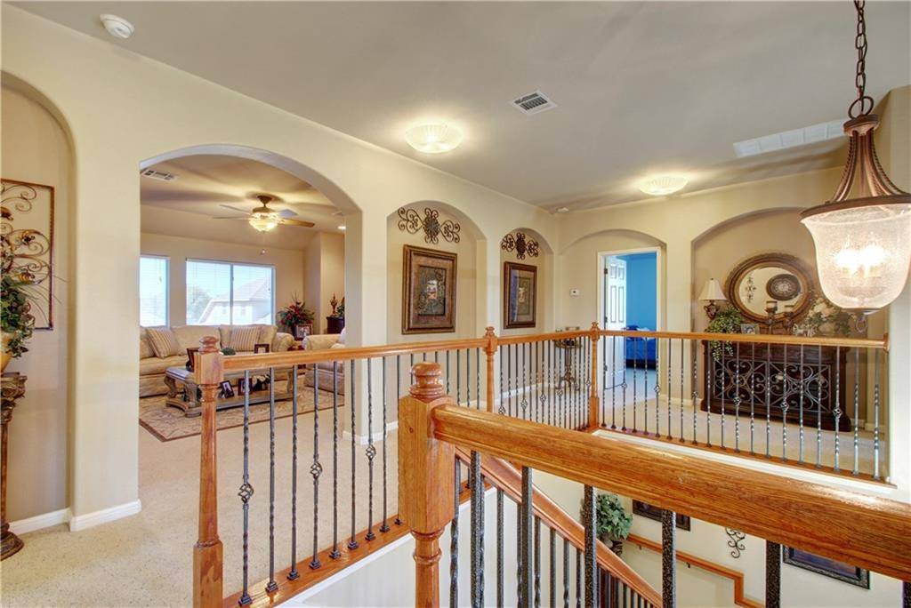 13824 Long Shadow DR, Manor, TX 78653