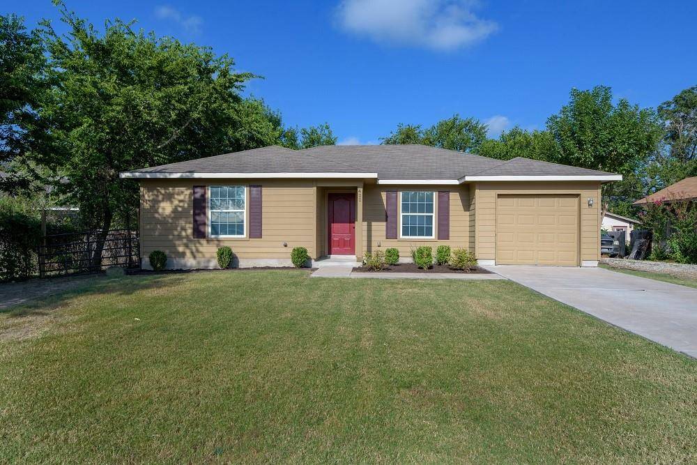411 Fowzer ST, Taylor, TX 76574
