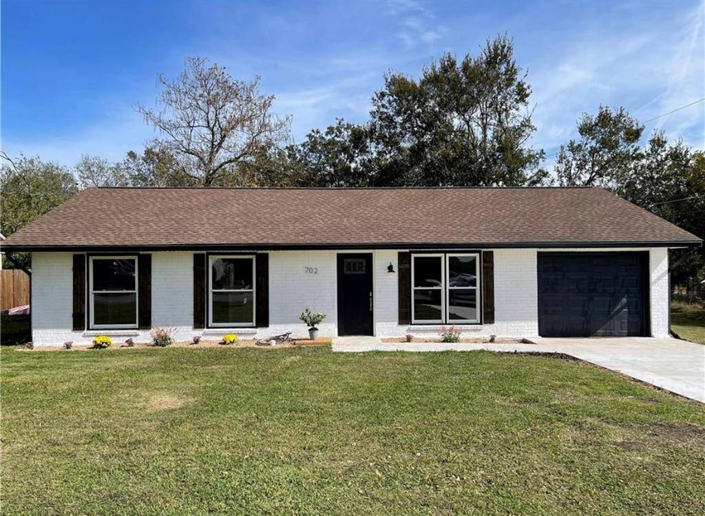 702 Debus DR, Taylor, TX 76574