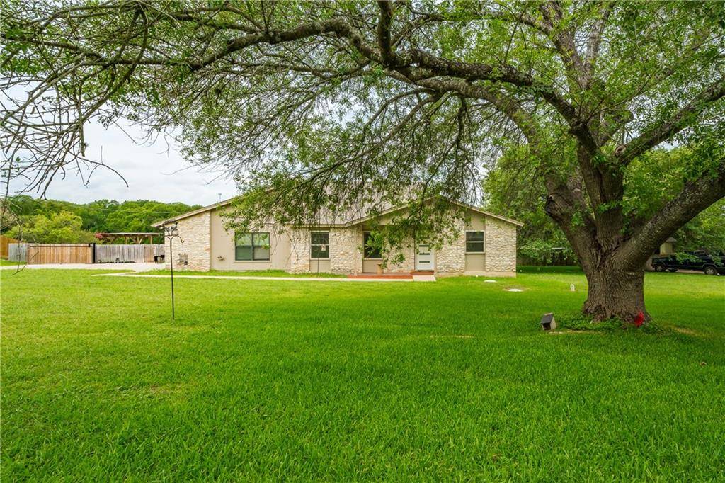 305 Canyon Wren DR, Buda, TX 78610