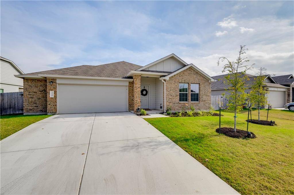 210 Colthorpe LN, Hutto, TX 78634