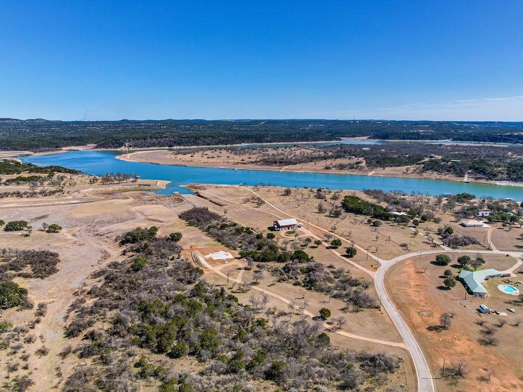 405 Chimney Cove DR, Marble Falls, TX 78654