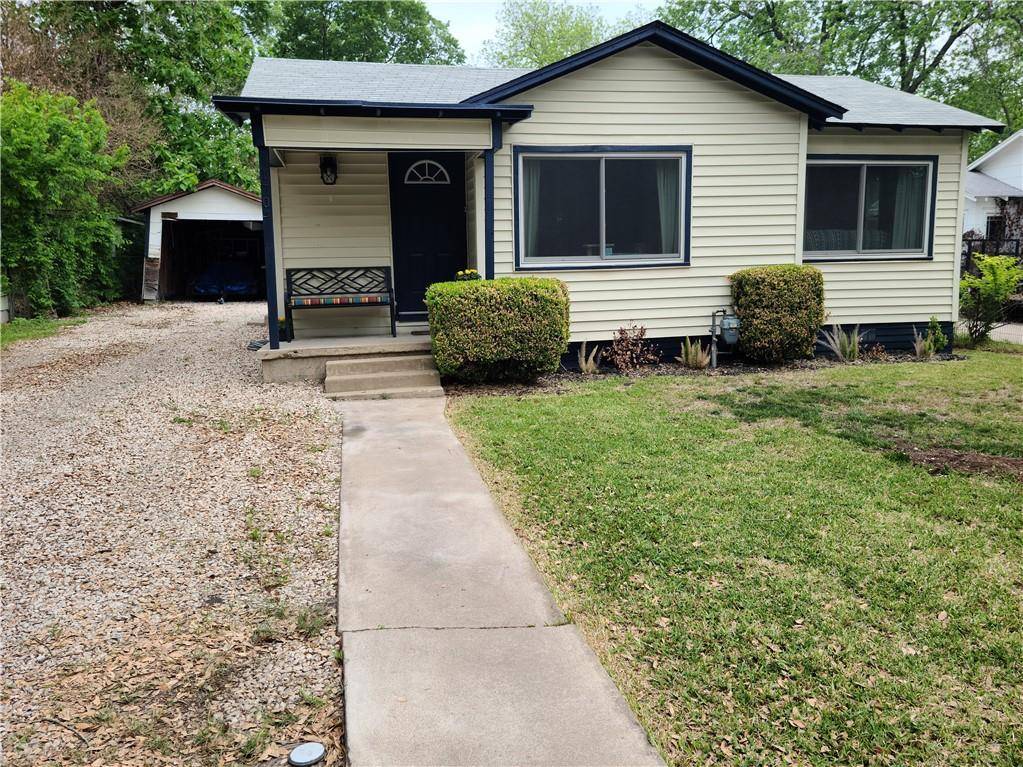 1704 Adams ST, Taylor, TX 76574