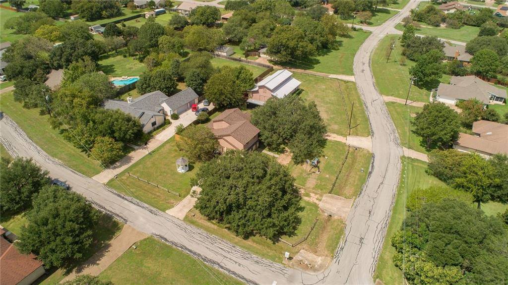 605 LEISUREWOODS DR, Buda, TX 78610
