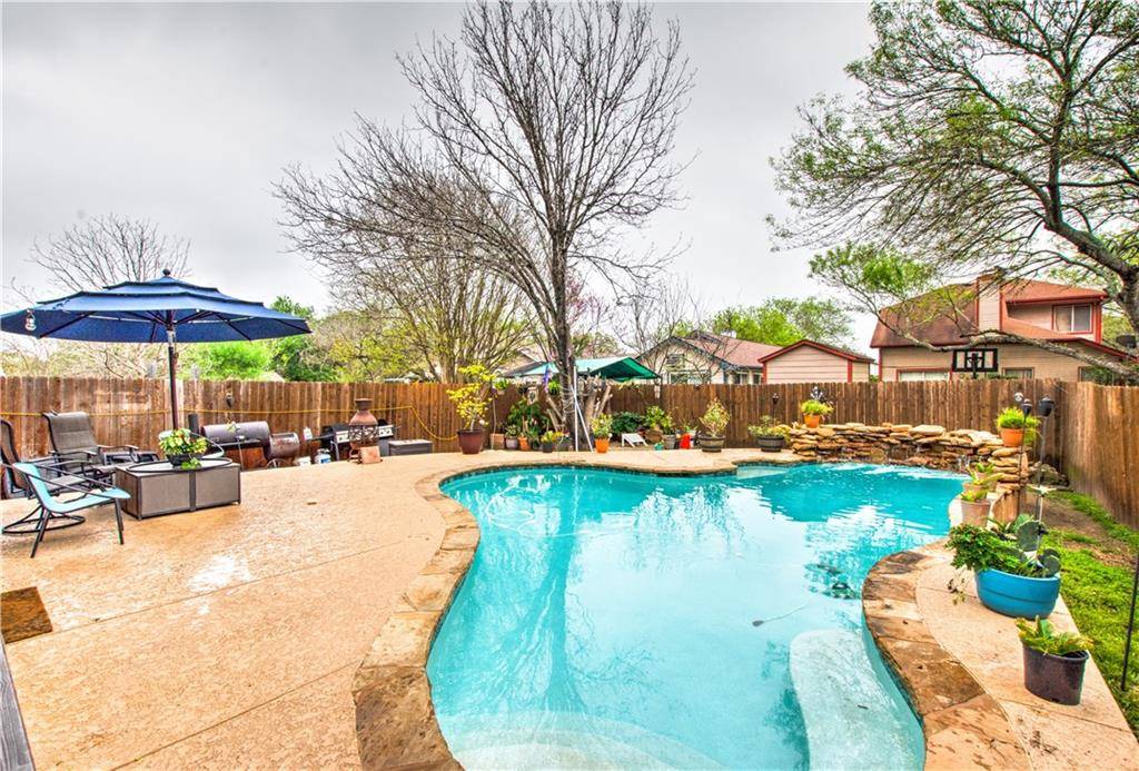 1221 Garden Path DR, Round Rock, TX 78664