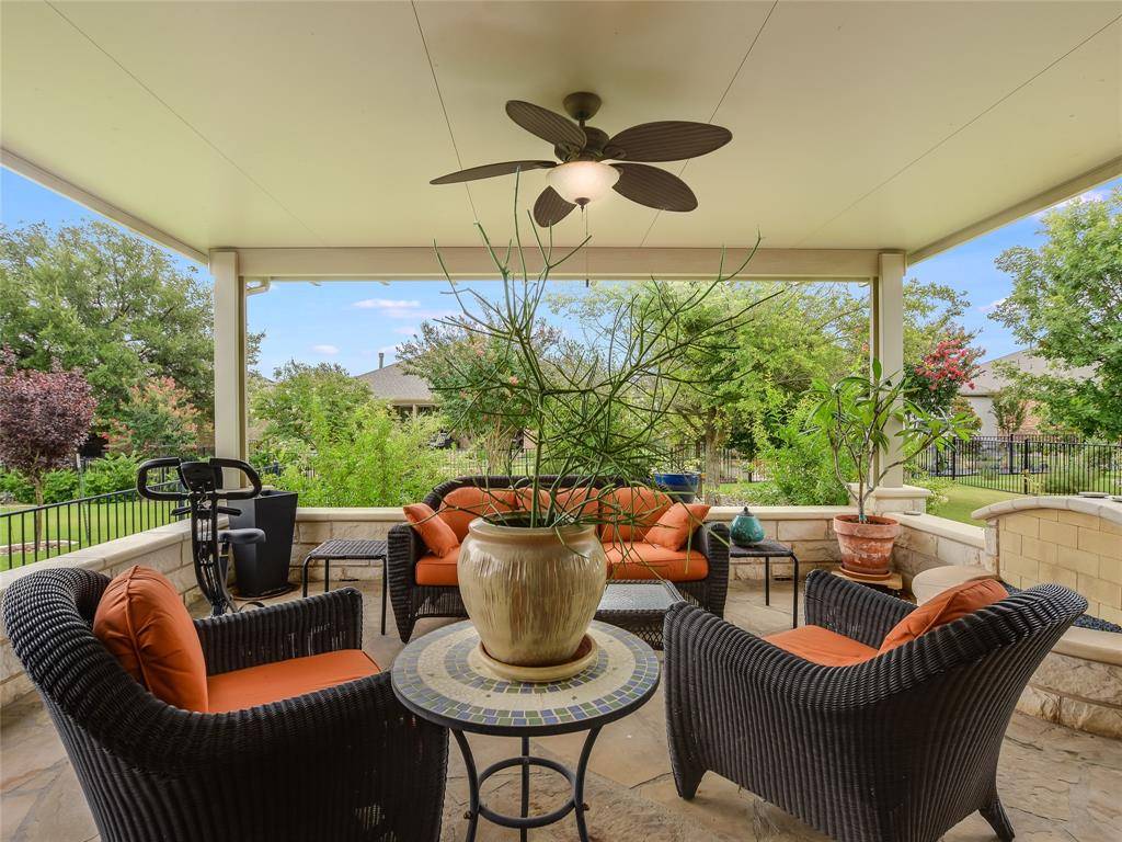 137 Old Blue Mountain LN, Georgetown, TX 78633