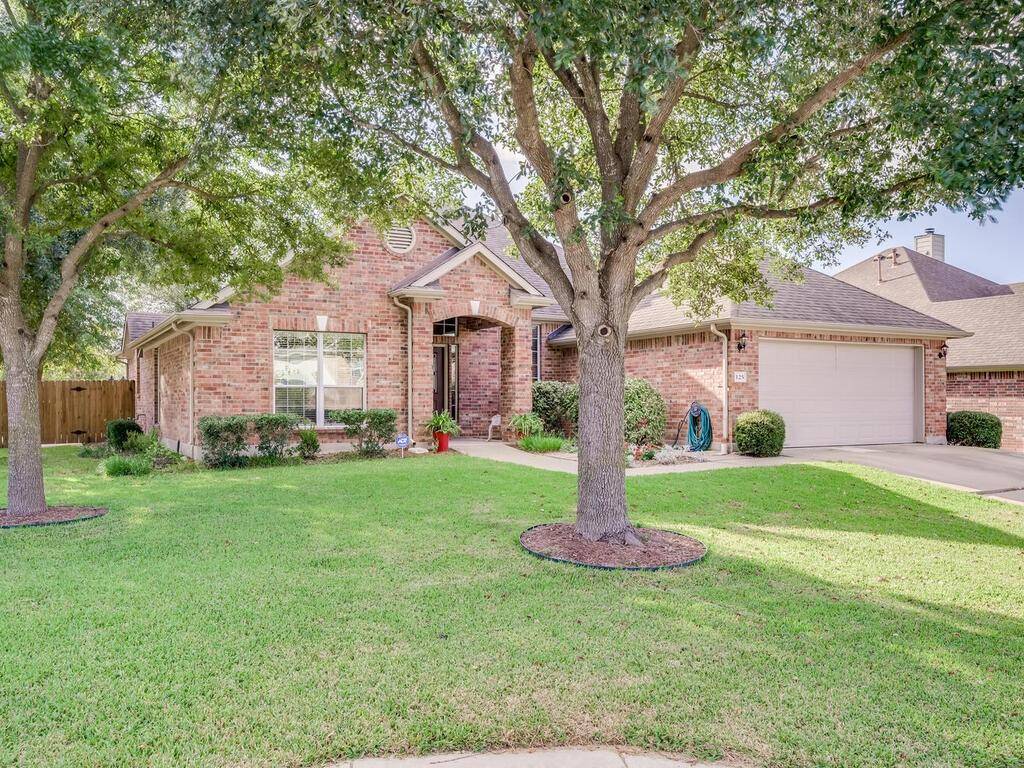 125 Amber Ash DR, Kyle, TX 78640