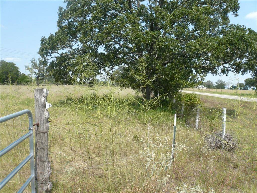 520 Fm 535 HWY, Smithville, TX 78957