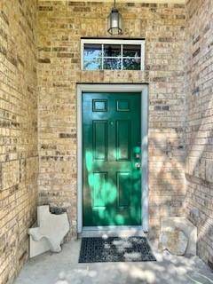 328 Lone Star BLVD, Hutto, TX 78634