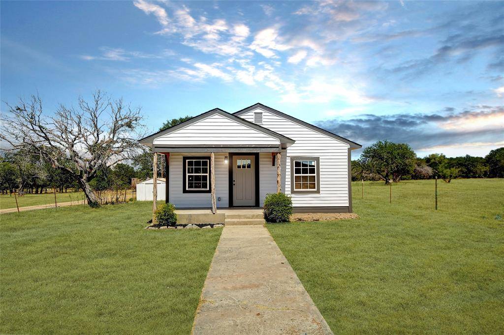 1313 Barnes ST, Lampasas, TX 76550