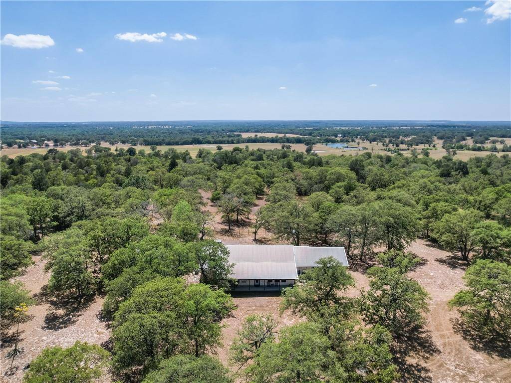 1501 County Road 337, Lexington, TX 78947