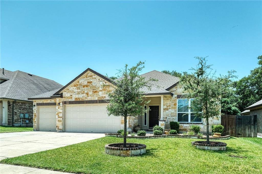 305 Lismore ST, Hutto, TX 78634