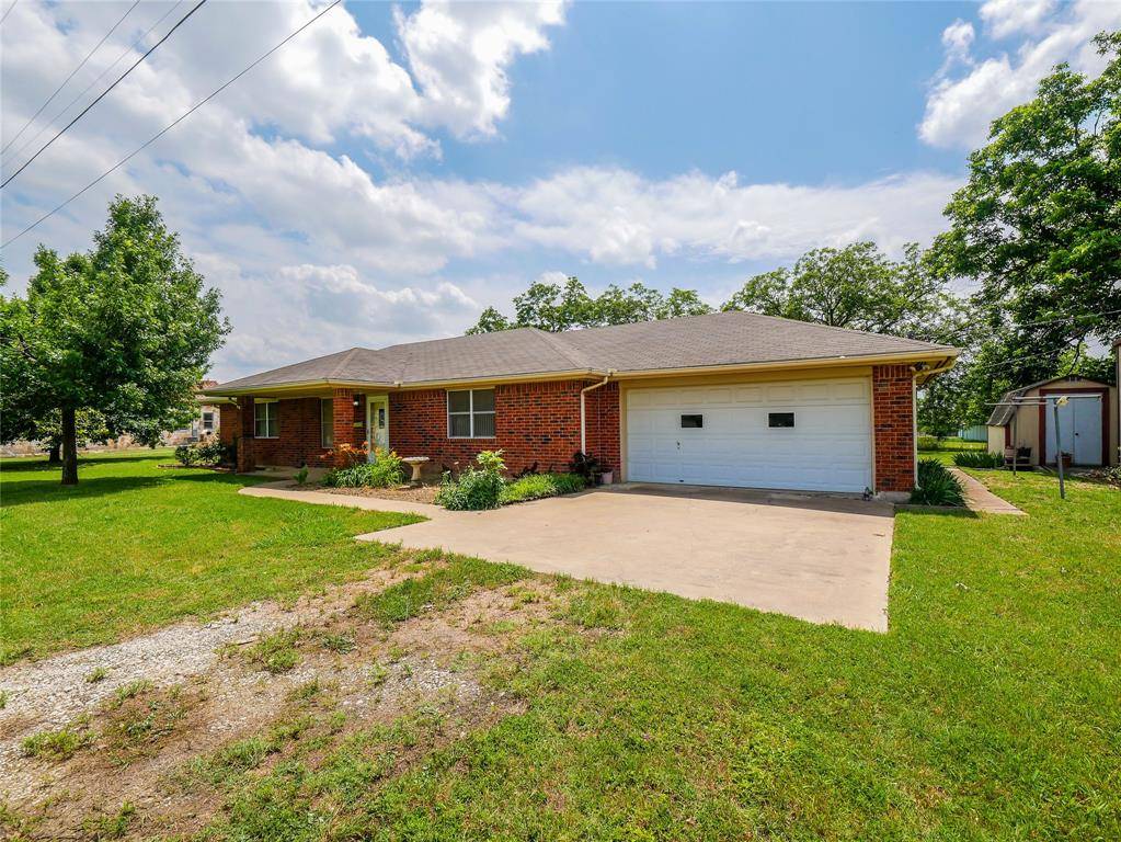 801 N 6th ST, Jarrell, TX 76537