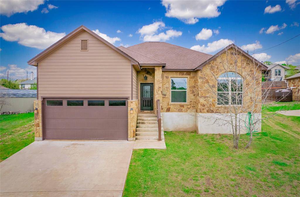 143 Manawianui DR, Bastrop, TX 78602