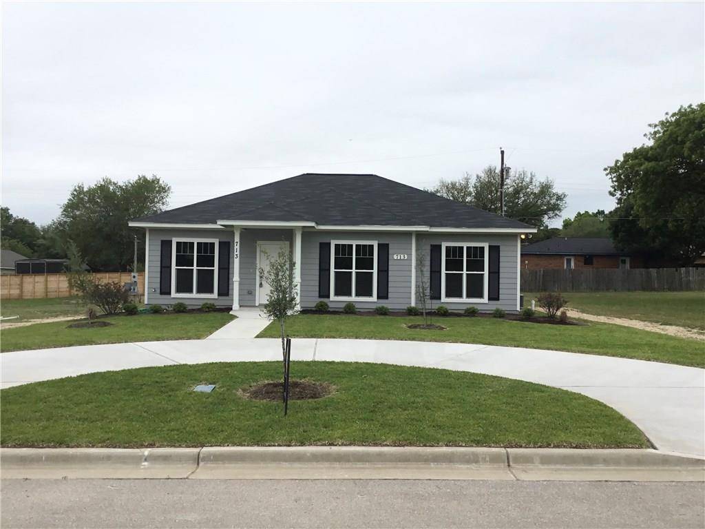 713 Coffield ST, Rockdale, TX 76567