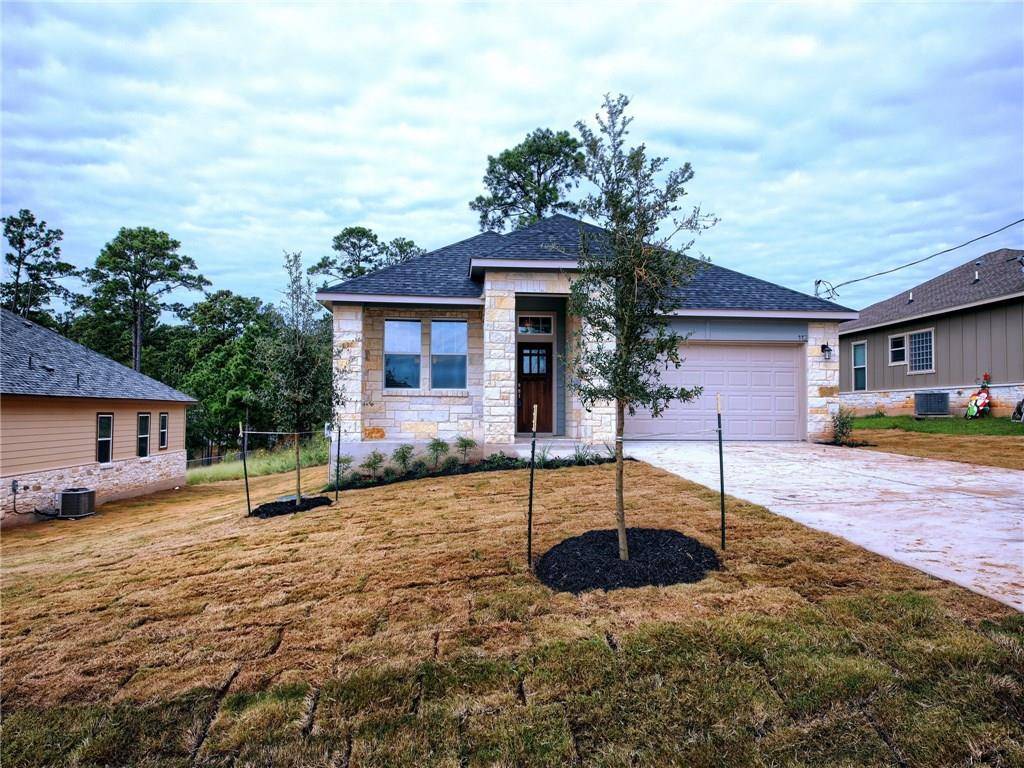 112 Mokalau DR, Bastrop, TX 78602