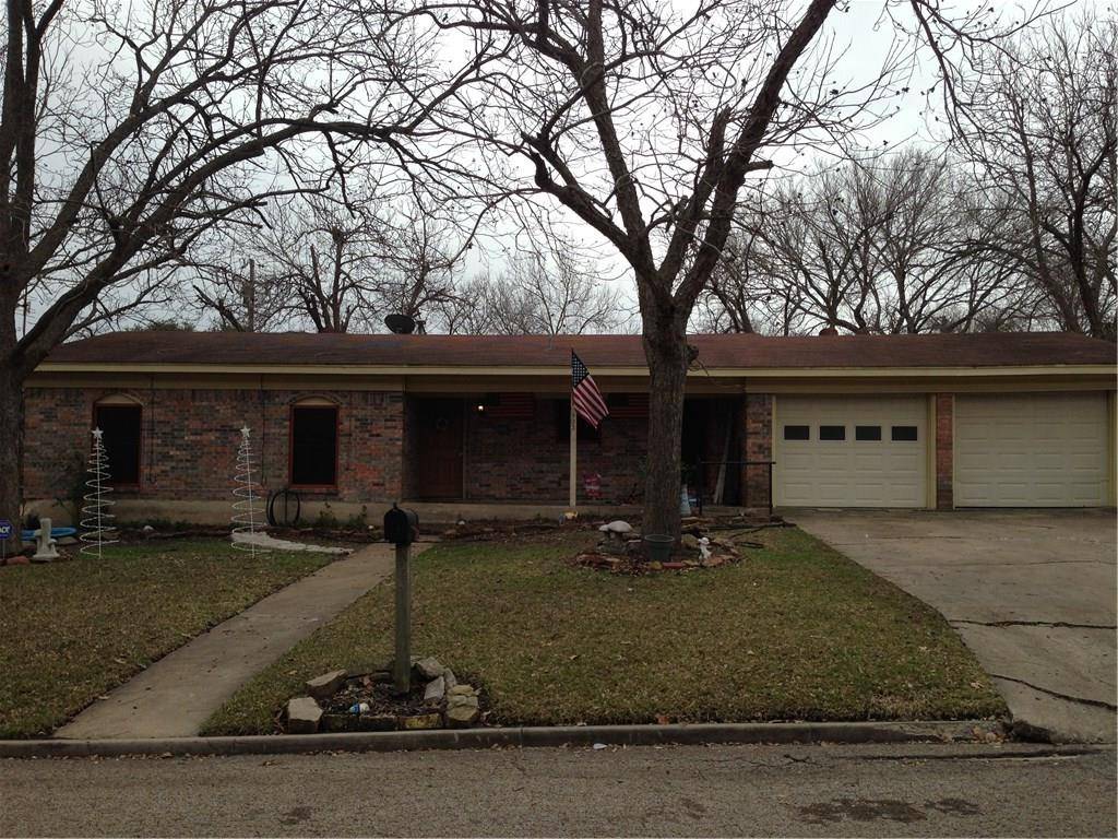 903 George ST, Taylor, TX 76574