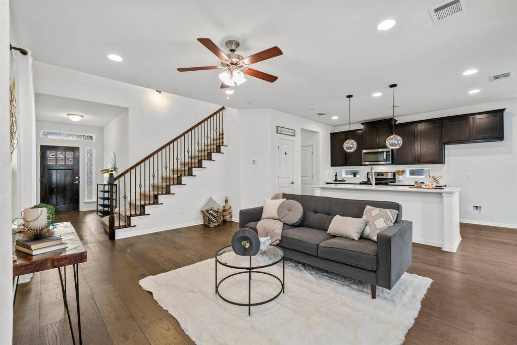 142 Simon, Kyle, TX 78640