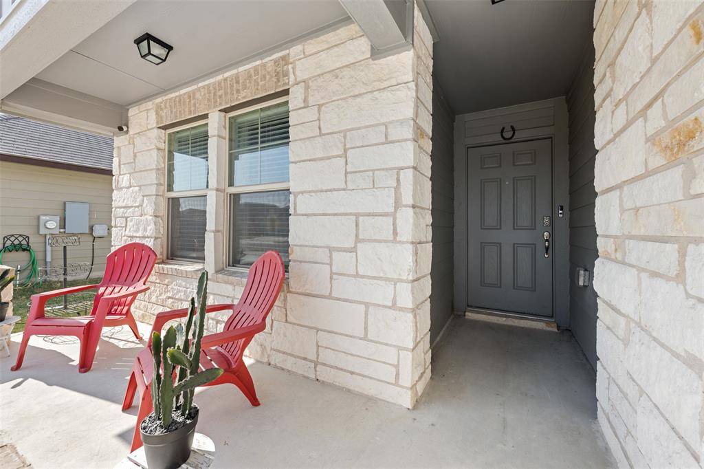129 Nathaniel DR, Taylor, TX 76574