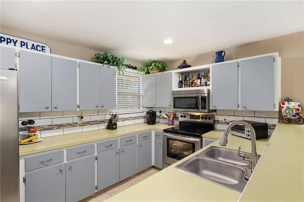 8617 Putnam DR #B, Austin, TX 78757