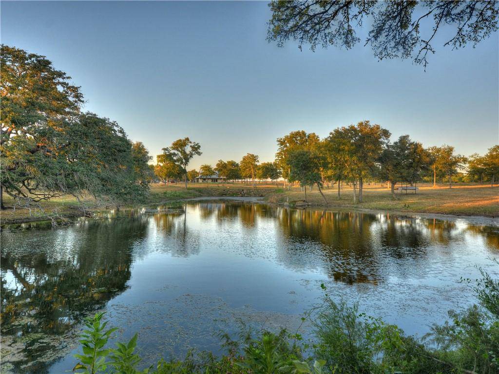 238 Whitworth LN, Bastrop, TX 78602