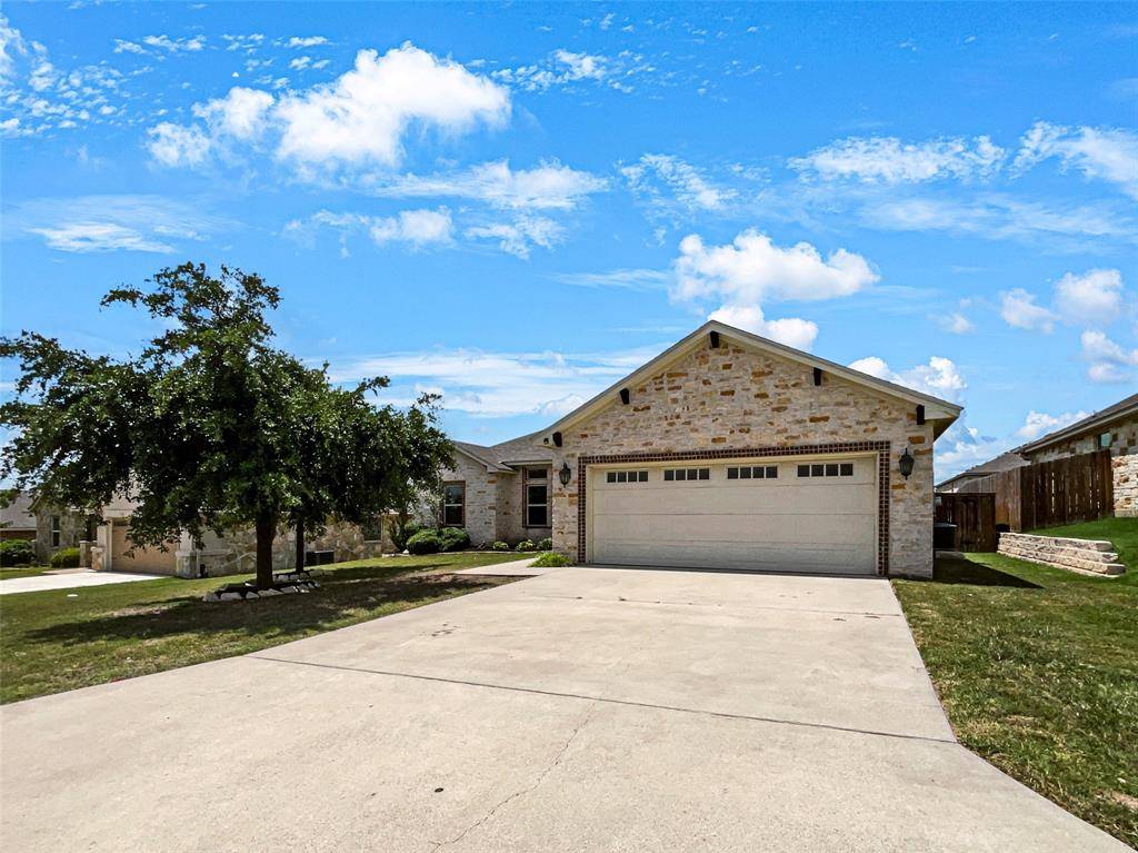 109 Walter WAY, Jarrell, TX 76537