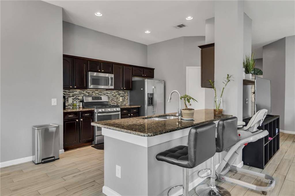 5008 Daymon CT, Hutto, TX 78634