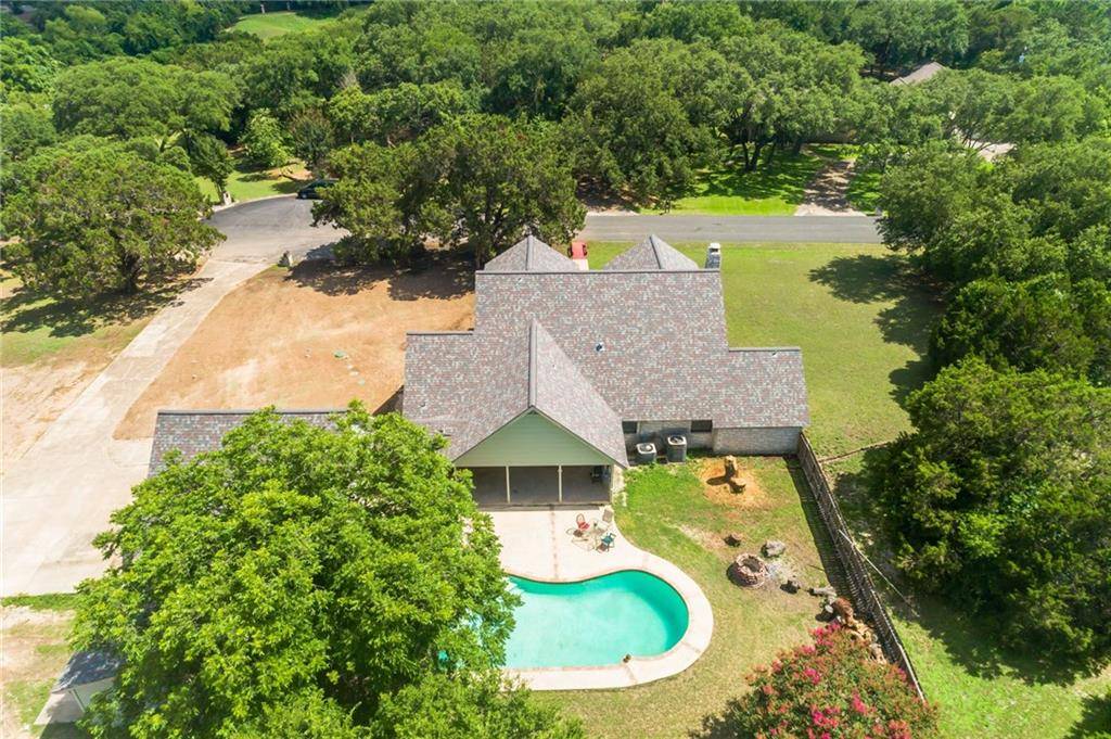 18 Country DR, Round Rock, TX 78664