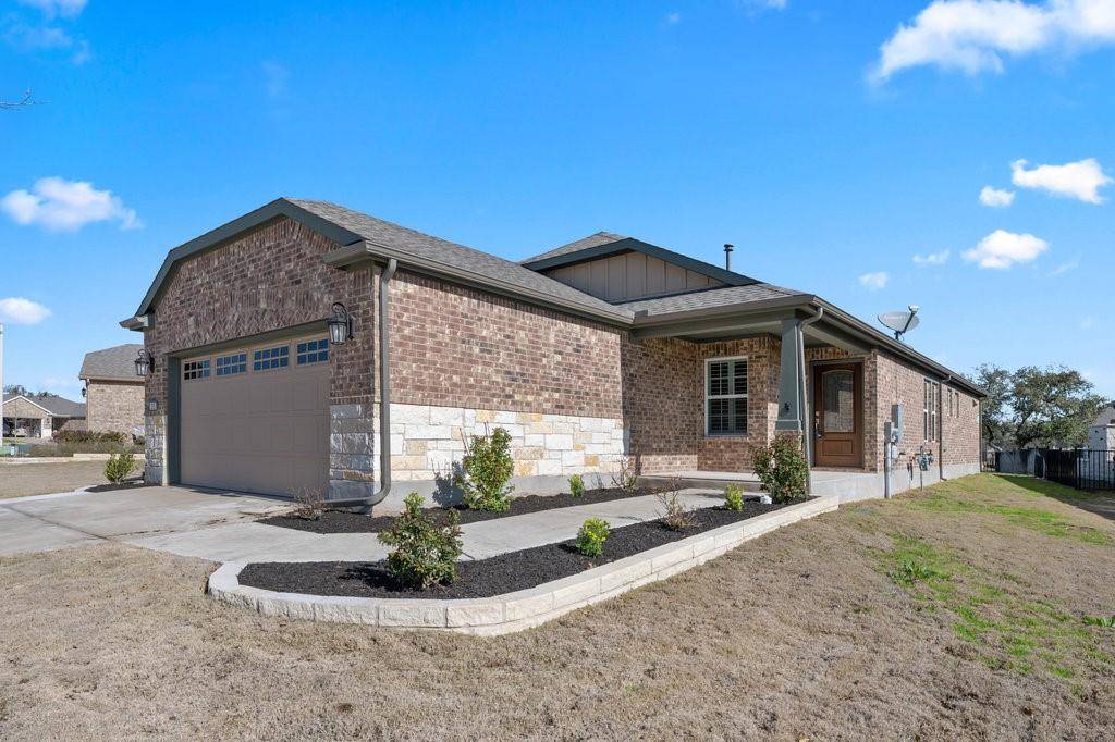 203 Comal LN, Georgetown, TX 78633