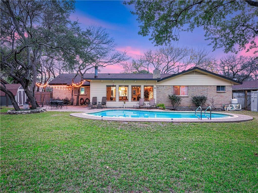1305 Bluff DR, Round Rock, TX 78681