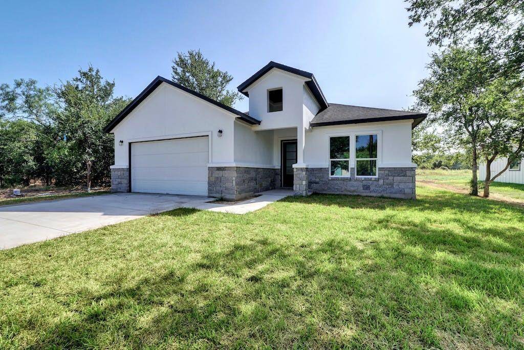 330 nene LN, Bastrop, TX 78602