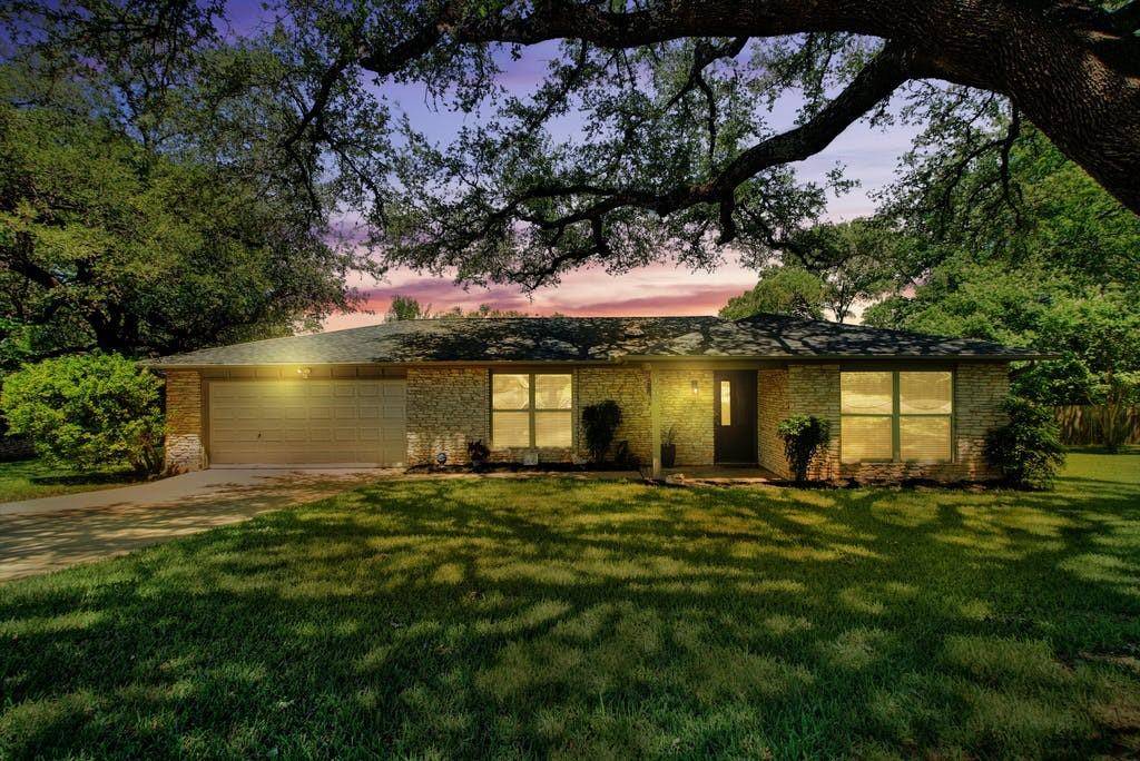 1205 Oak Shadows CIR, Austin, TX 78758
