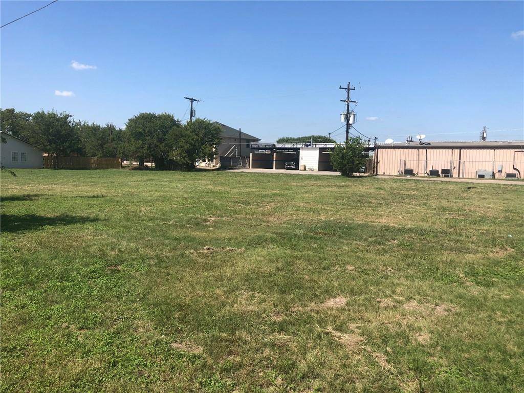 301,303,305,307 W Lane Ave, Manor, TX 78653