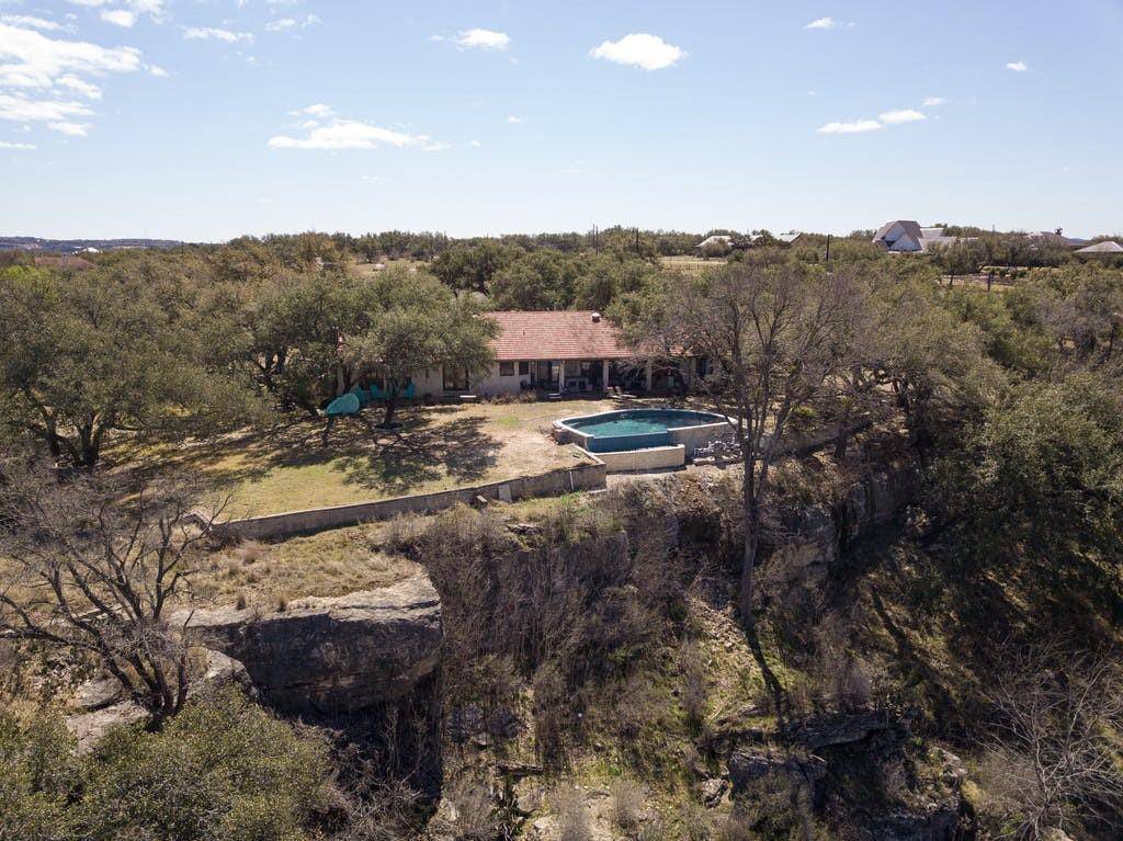 25205 Pedernales Canyon TRL, Spicewood, TX 78669